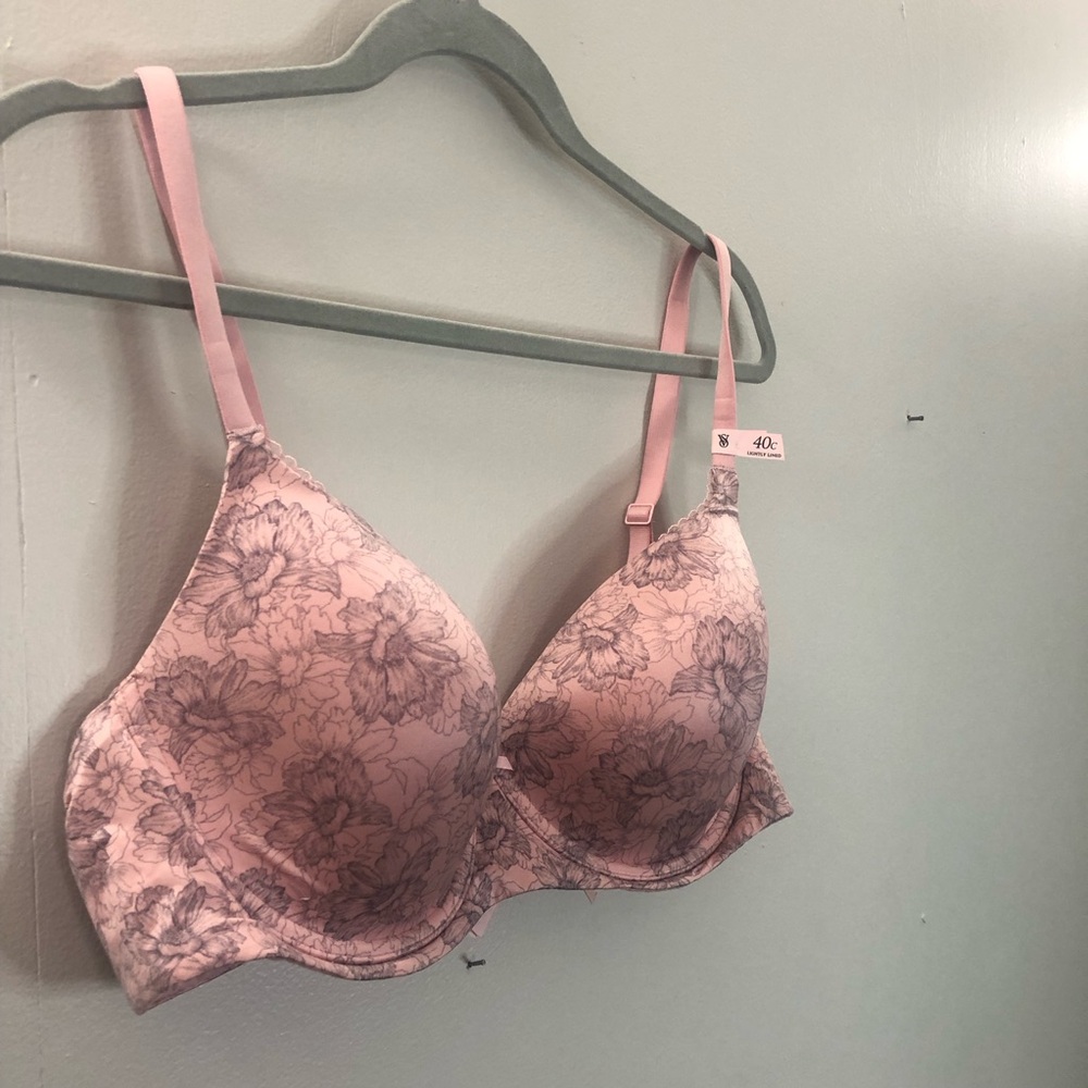 New With Tags Victoria's Secret Wired Lightly Lined Bra Pink Women's Size 40C